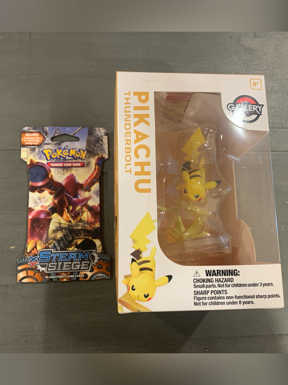 Pokemon Bundle: Pikachu Gallery Figure +Sealed 10 Steam Siege